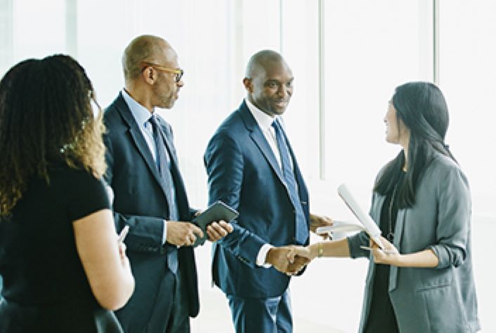 画像：会社沿革